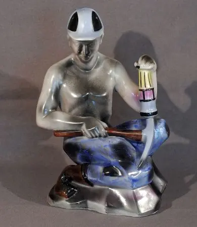 FIGURKA GÓRNIKA STEATYT