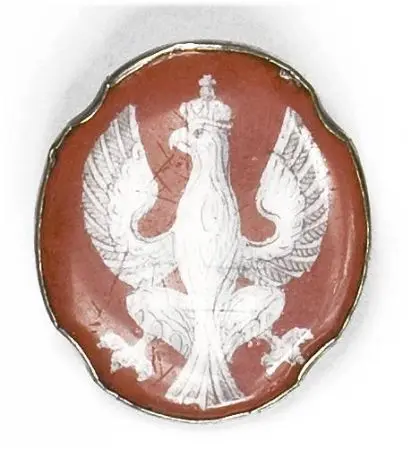 Broszka patriotyczna w formie tarczy z Orłem Białym