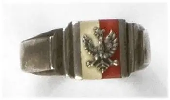 Pierścionek patriotyczny z orzełkiem na biało czerwonym kwadracie