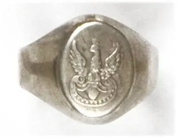 Sygnet patriotyczny z orzełkiem na tarczy amazonek