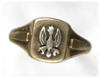 Sygnet patriotyczny z orzełkiem