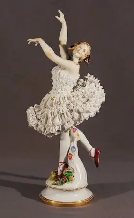 FIGURKA BALETNICY VOLKSTEDT