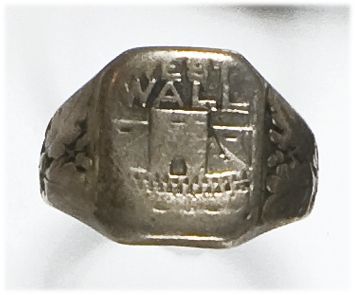  Sygnet srebrny z napisem: Wes Wall