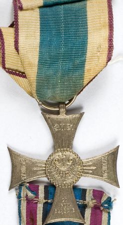  Krzyż na śląskiej wstędze waleczności