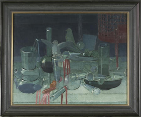 Martwa natura ze szklanymi naczynkami