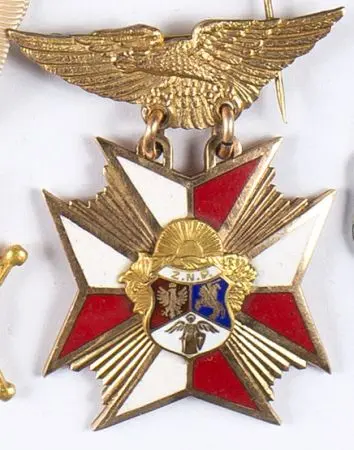 Odznaka - KRZYŻ ZA ZASŁUGI POŁOŻONE DLA Z.N.P