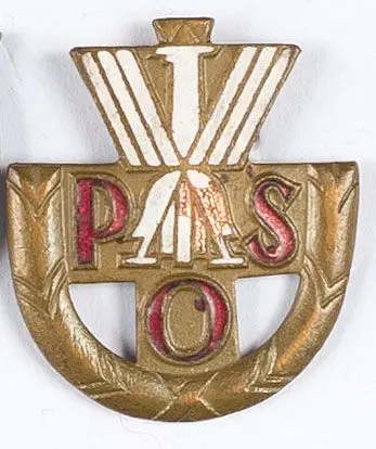 Odznaki różne 3 sztuki