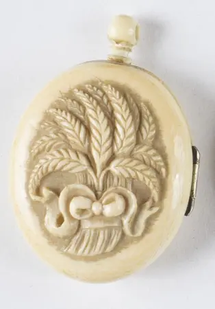 Medalion sekretnik z kłosami