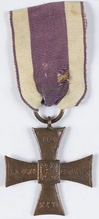 Krzyż Walecznych z datą 1920