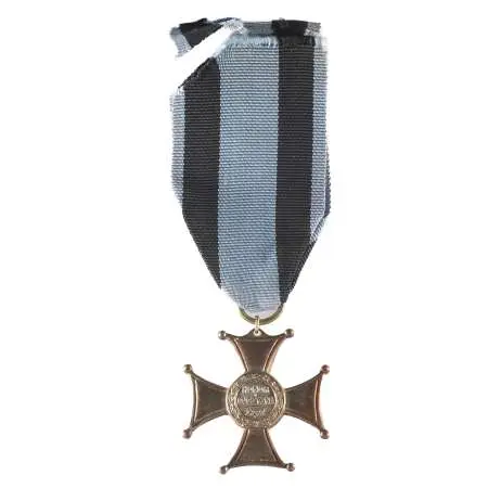 Krzyż Virtuti Militari ze wstążką, wtórnik?