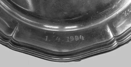 Paterka, talerzyk z grawerunkiem: "Kancelarja Główna D. K. P. Gdańsk 1.4. 1904 - 1.4. 1929" Paterka, talerzyk z grawerunkiem: "Kancelarja Główna D. K. P. Gdańsk 1.4. 1904 - 1.4. 1929"