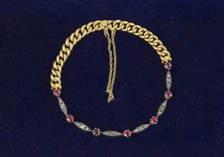 Bransoletka z rubinami