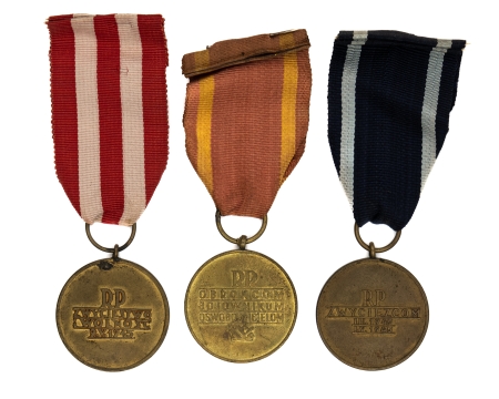 Zestaw trzech odznaczeń PRL