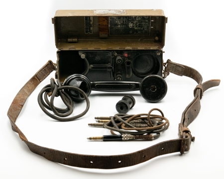 Telefon polowy AP-36. Telefon polowy AP-36.