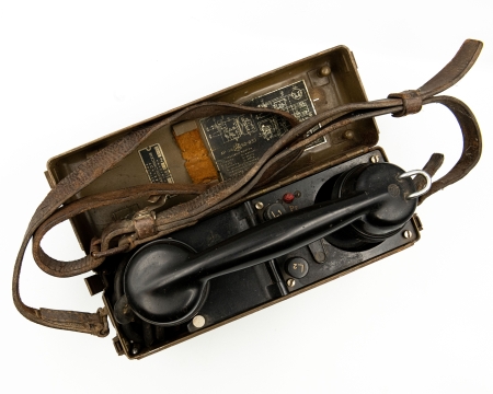 Telefon polowy AP-36. Telefon polowy AP-36.