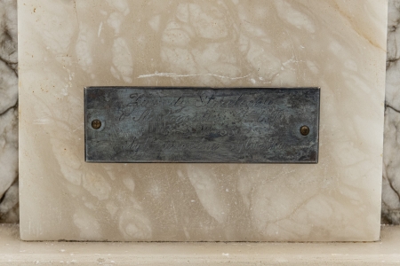 Statuetka żołnierza w stojącej postawie strzeleckiej - Nagroda w Zawodach Strzeleckich o Mistrzostwo Korpusu Ochrony Pogranicza, 1933 r