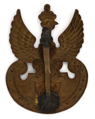 Orzeł projektu Czesława Jarnuszkiewicza, emblemat artylerii na tarczce