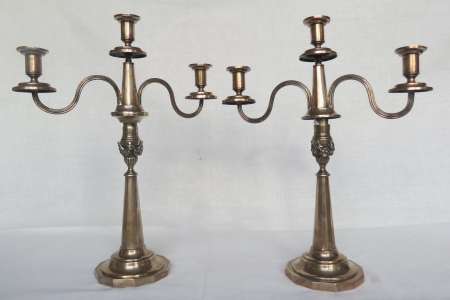Para srebrnych trójramiennych świeczników, 1 poł. XIX w.