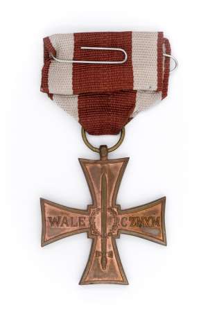 Krzyż Walecznych 1944