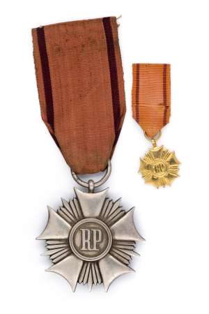 Order Sztandaru Pracy z miniaturą, wczesny - przed 1952
