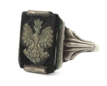 Sygnet patriotyczny z orłem