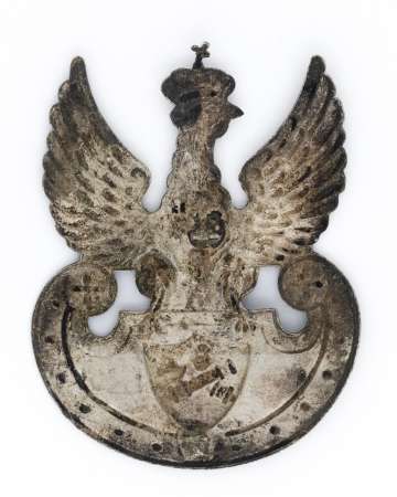 Orzeł projektu Czesława Jarnuszkiewicza, emblemat artylerii na tarczce