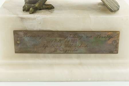 Statuetka Orzeł z rozpostartymi skrzydłami