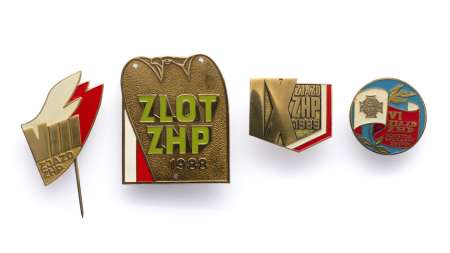 Zestaw 4 Odznak Zjazdowych ZHP. Materiały i wymiary różne