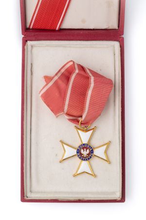 Krzyż Komandorski Orderu Odrodzenia Polski, III klasa