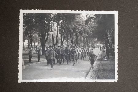 Album Szkoły Podchorążych Sanitarnych (SPS) zawierający 585 fotografii z lat 1929-35 zebranych przez kapitana Jana Cyryla Mockałło
