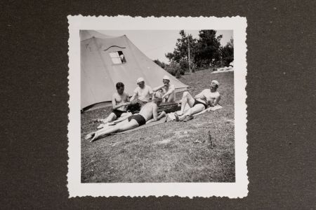 Album Szkoły Podchorążych Sanitarnych (SPS) zawierający 585 fotografii z lat 1929-35 zebranych przez kapitana Jana Cyryla Mockałło