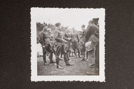 Album Szkoły Podchorążych Sanitarnych (SPS) zawierający 585 fotografii z lat 1929-35 zebranych przez kapitana Jana Cyryla Mockałło