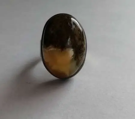 Zestaw biżuterii z bursztynem 