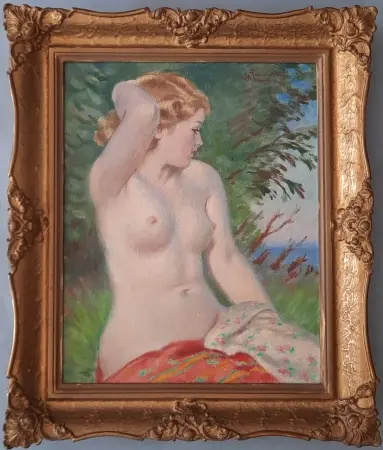 Półakt młodej kobiety