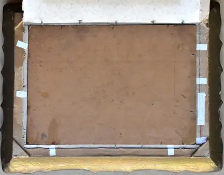 Wnętrze salonu z dziewczyną przy fortepianie