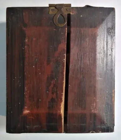 Ikona Św. Mikołaj w drewnianym kiocie