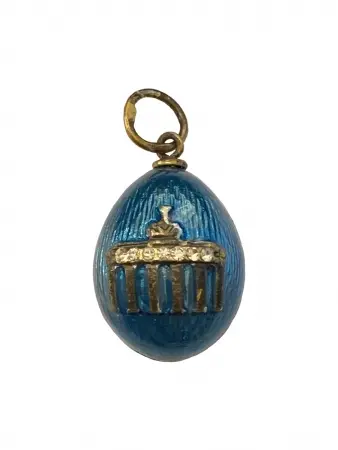 Zawieszenia w kształcie jajka w typie Fabergé