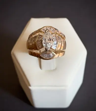 Pierścionek z brylantami