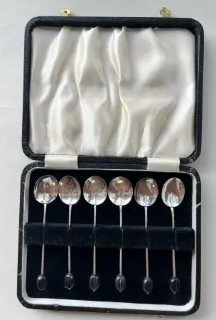 Zestaw łyżeczek srebrnych 