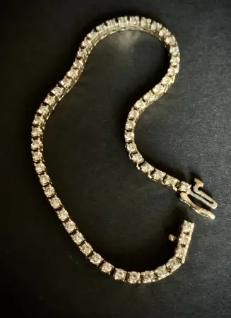 Bransoletka z diamentami