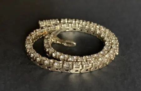 Bransoletka z diamentami