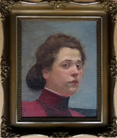 Portret kobiety z koralowym kolczykiem