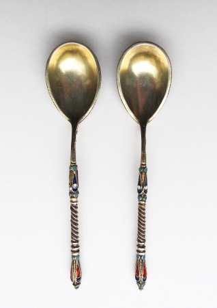 Dwie srebrne łyżeczki z emalią, S. Kazakow, Moskwa, 1880-1890