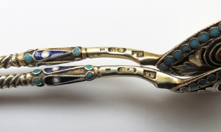 Dwie srebrne łyżeczki z emalią, S. Kazakow, Moskwa, 1880-1890