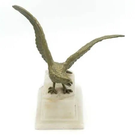 Statuetka Orzeł z rozpostartymi skrzydłami