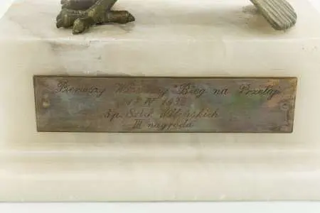 Statuetka Orzeł z rozpostartymi skrzydłami
