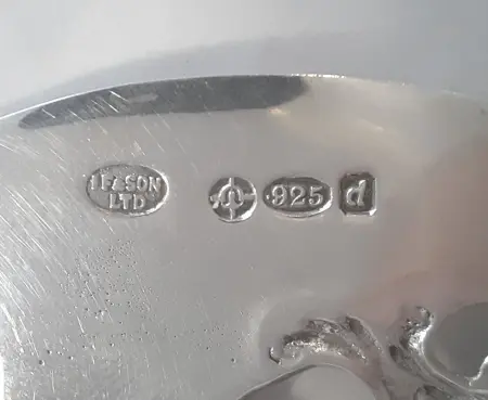 Srebrna ażurowa łopatka do ciasta z motywem róży, Israel Freeman & Son LTD, Londyn II poł. XX w.