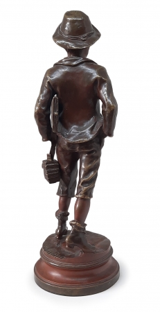 Figura z brązu Uczeń sygn. Marcel Debut