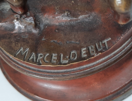 Figura z brązu Uczeń sygn. Marcel Debut