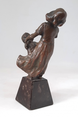 Figurka z brązu Tańczące dzieci Paul Ludwig Kowalczewski